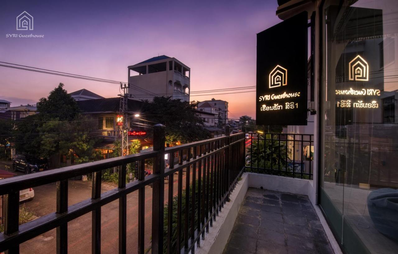 Syri Guesthouse Vientiane Hostel & Cafe Exterior photo